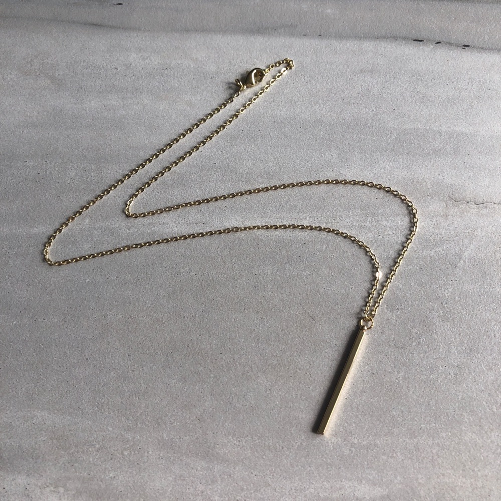 Minimalist Dainty 18K Gold Bar Delicate Necklace - Picture 2 of 7